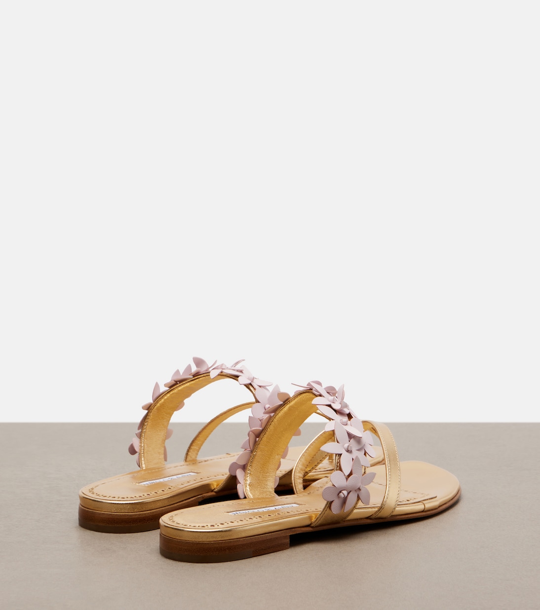 Fiosabi appliqué leather thong sandals | Manolo Blahnik