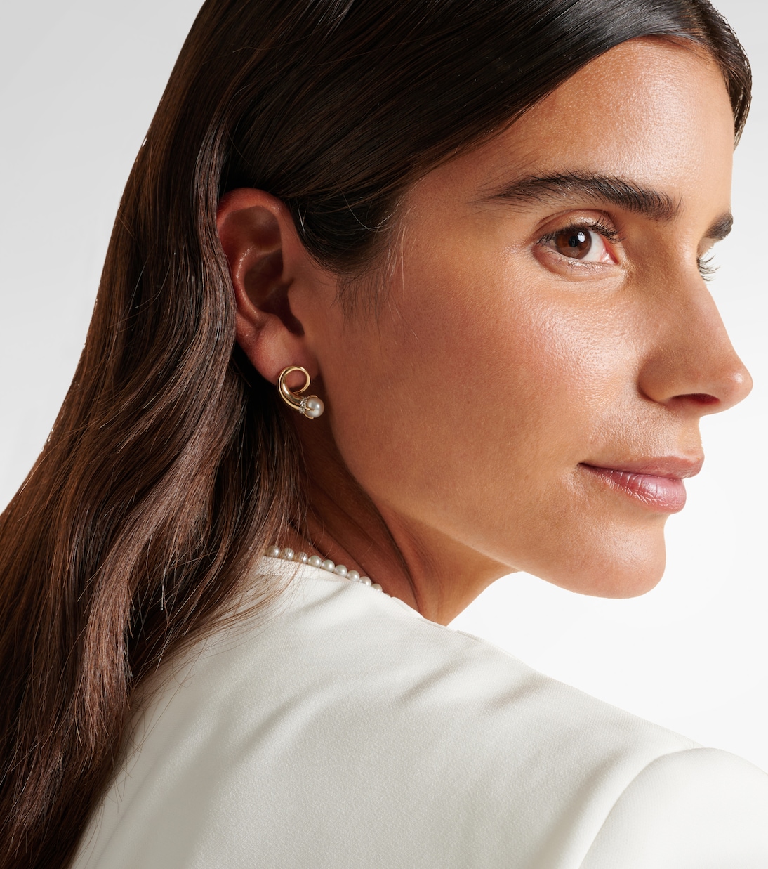 أقراط للأذن من الذهب 14 قيراط مع ألماس ولؤلؤ | Mateo