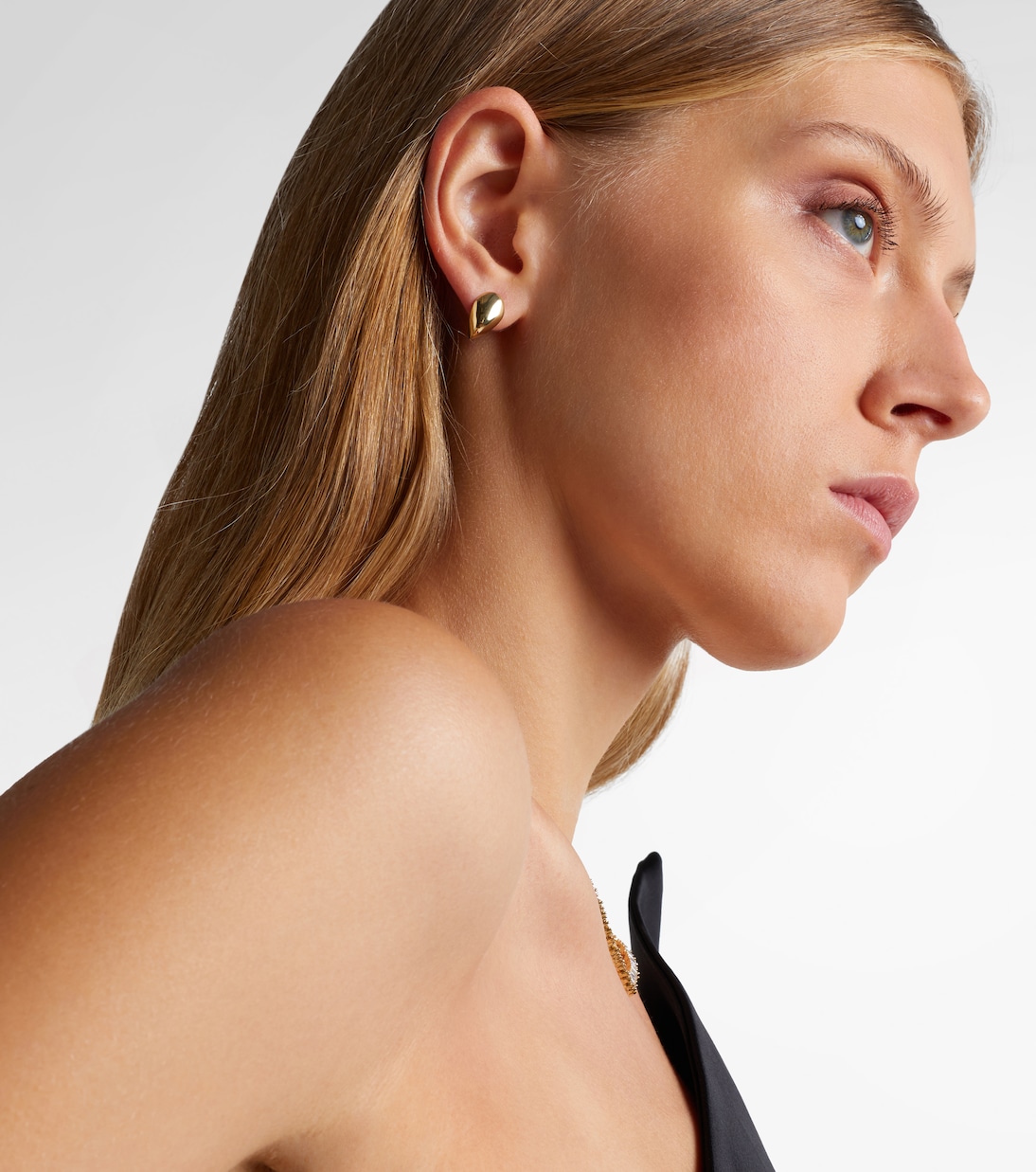 Boucles d'oreilles Curved Claw en or 18 ct | Suzanne Kalan