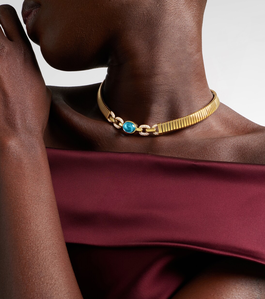 Bvlgari Tubogas 18kt gold necklace with topaz and diamonds | Bvlgari