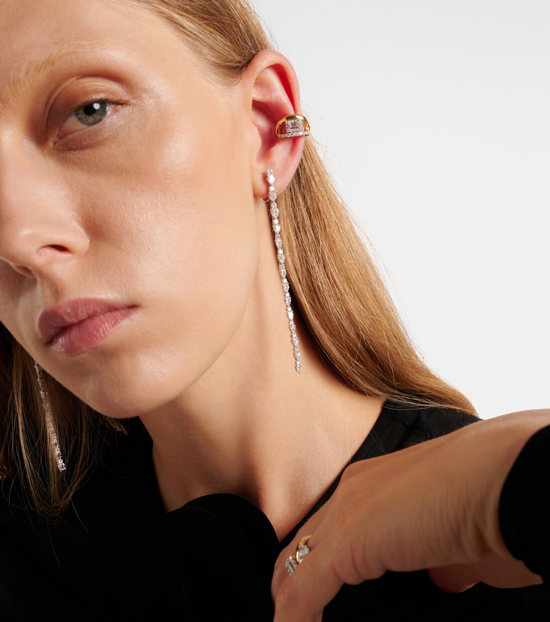 Orecchino singolo Whisper Ear in oro 18kt con diamanti | Yeprem