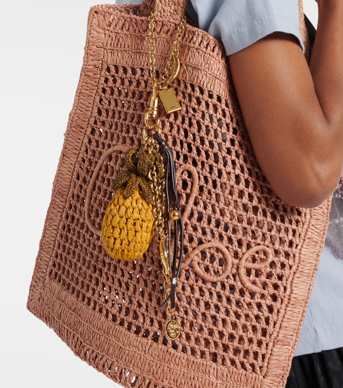 Raffia-trimmed bag charm | Chloé