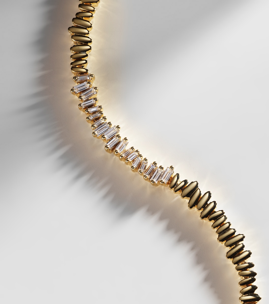 18kt gold bracelet with diamonds | Suzanne Kalan
