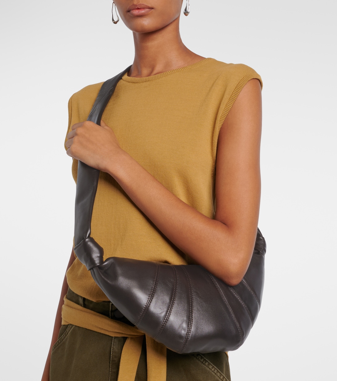 Croissant Small leather shoulder bag | Lemaire