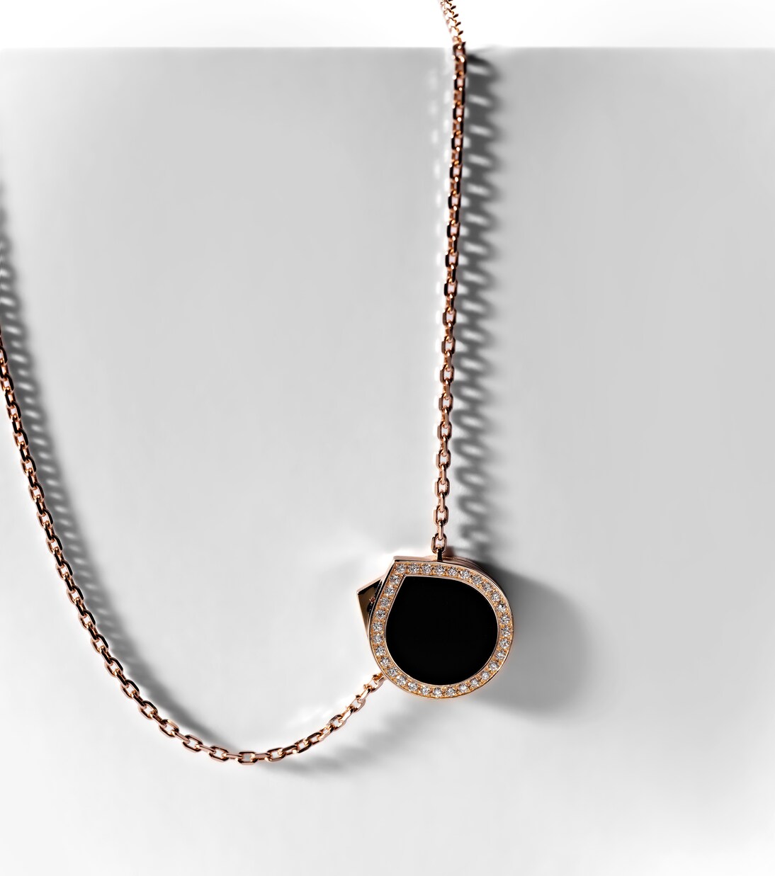 Antifer 18kt rose gold pendant necklace with onyx and diamonds | Repossi
