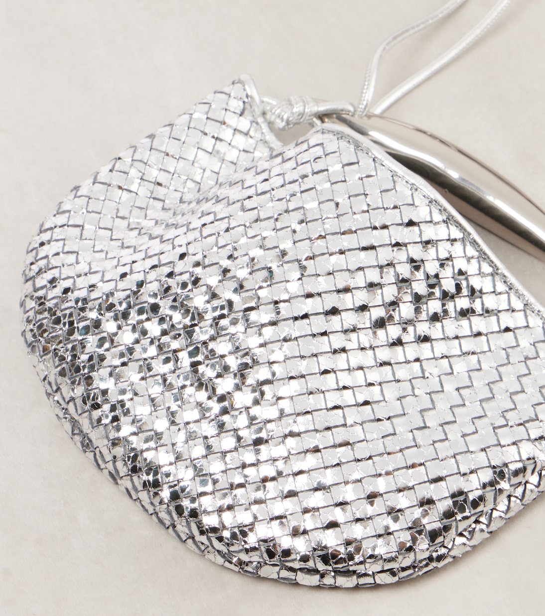 Sac Sardine Baby en cuir Intrecciato métallisé | Bottega Veneta