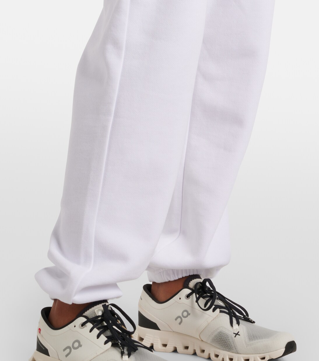 Accolade cotton-blend sweatpants | Alo Yoga