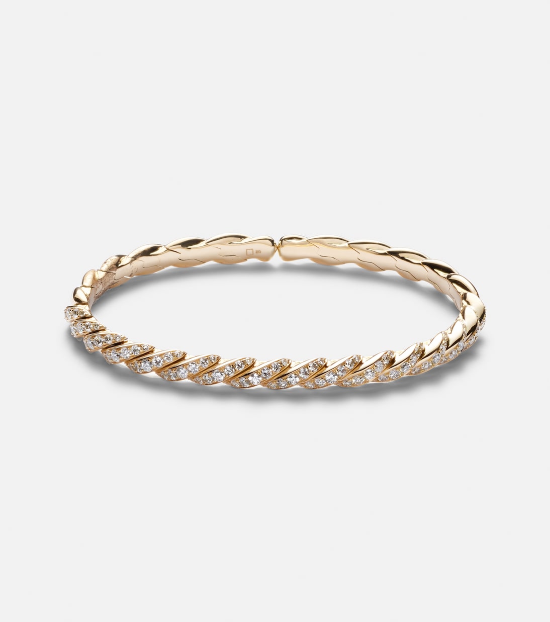 Sculpted Cable Flex® 18kt gold bracelet with diamonds | David Yurman