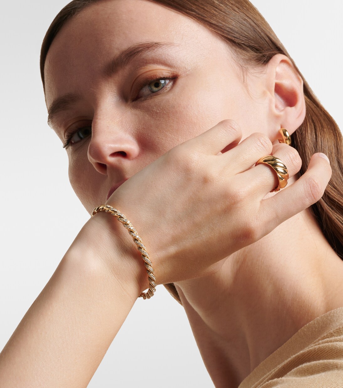 Sculpted Cable Flex® 18kt gold bracelet with diamonds | David Yurman