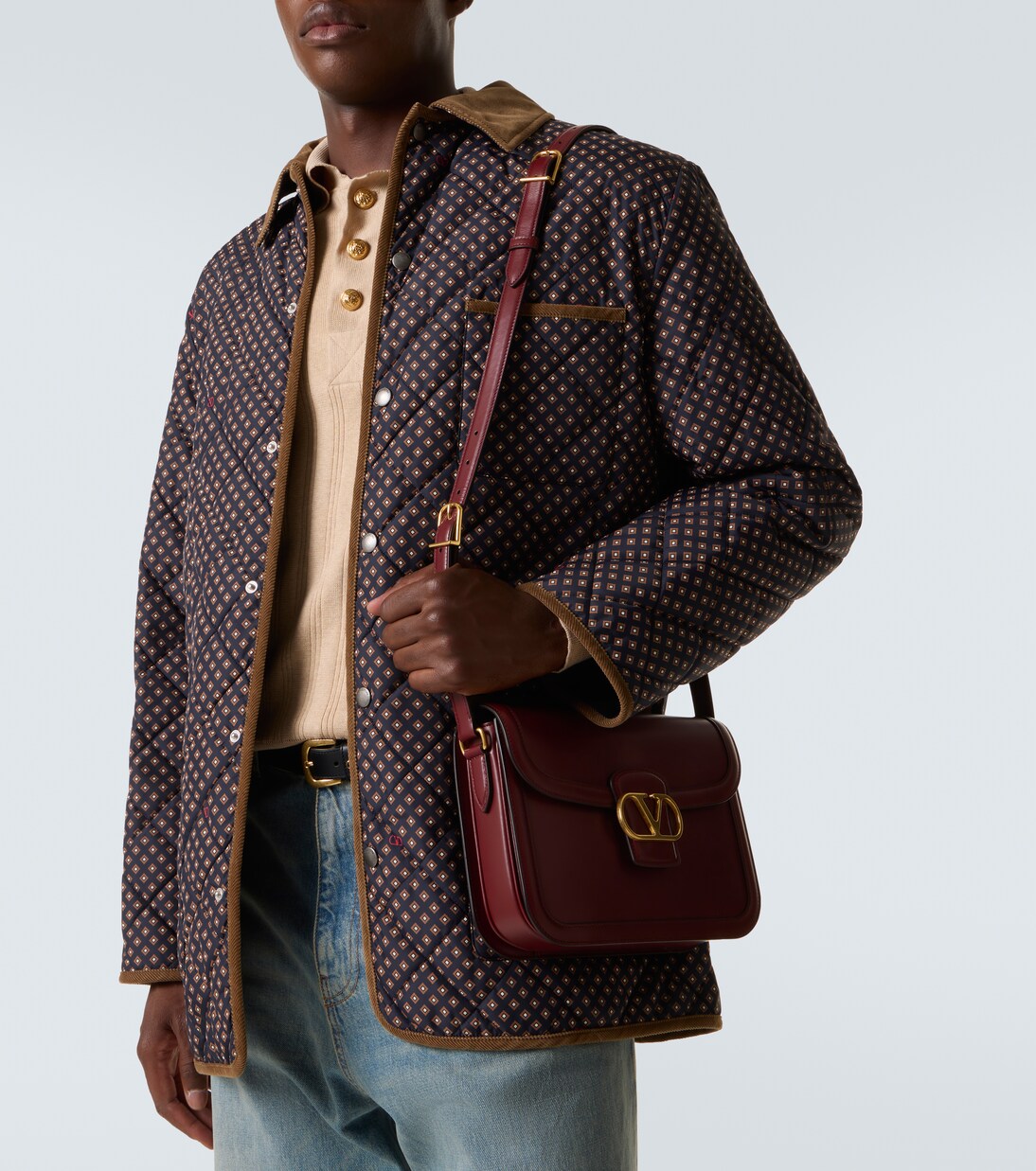 Crossbody Bag 9To5 VLogo aus Leder | Valentino Garavani