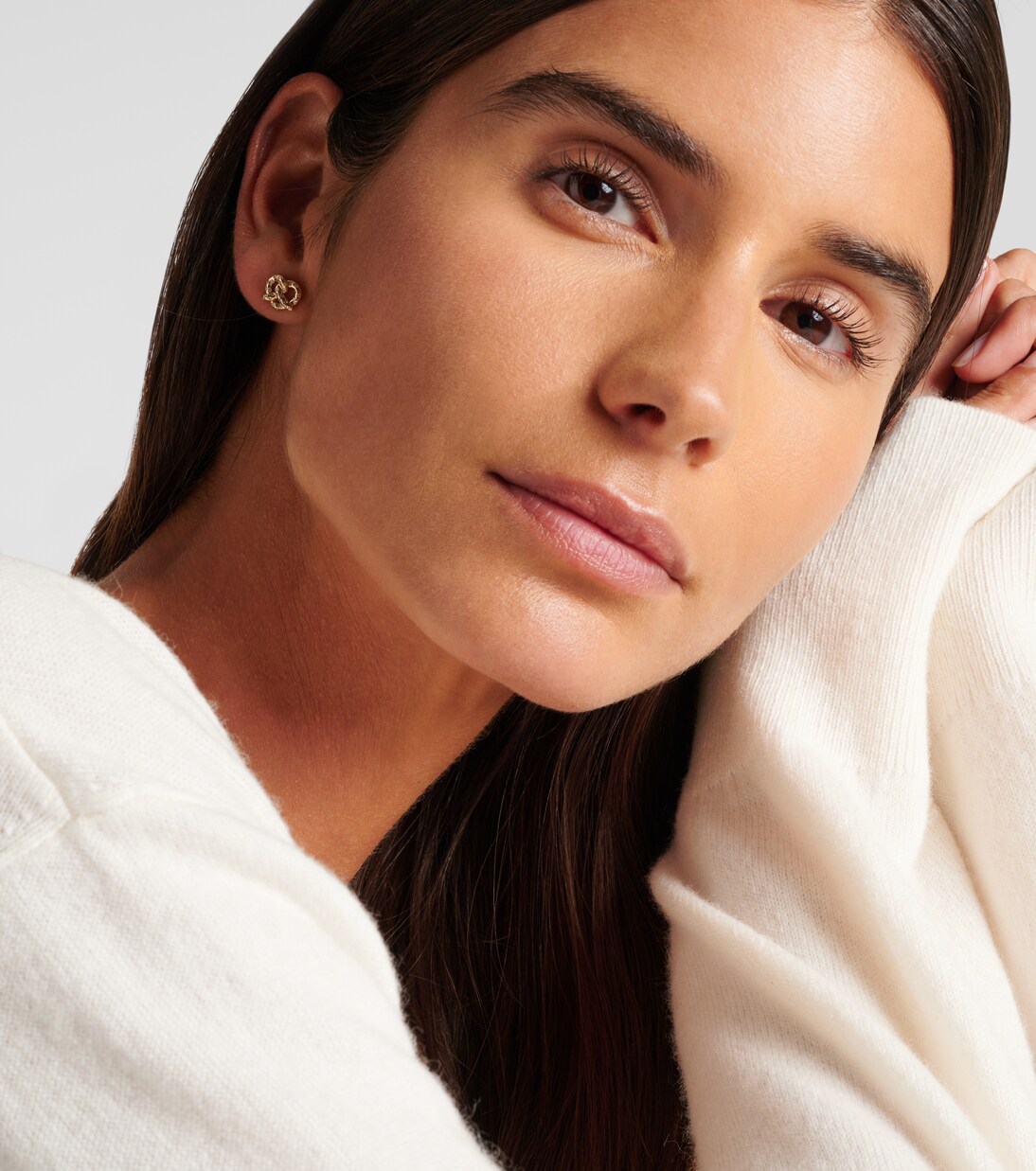 Pretzel 14kt gold single stud earring with diamonds | Sydney Evan