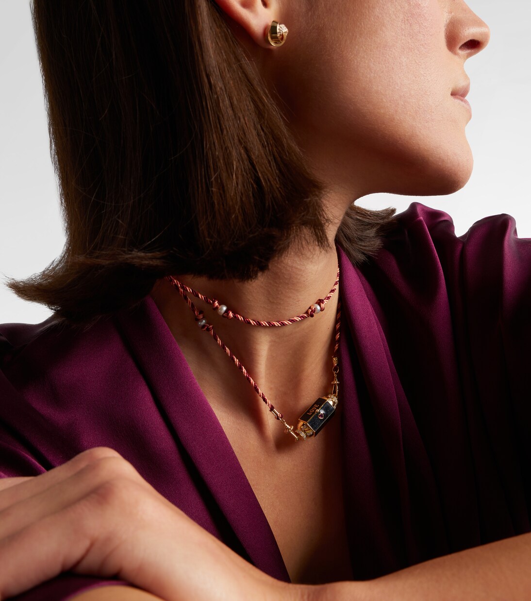 Love Is Blind 18kt gold locket necklace with gemstones | Marie Lichtenberg