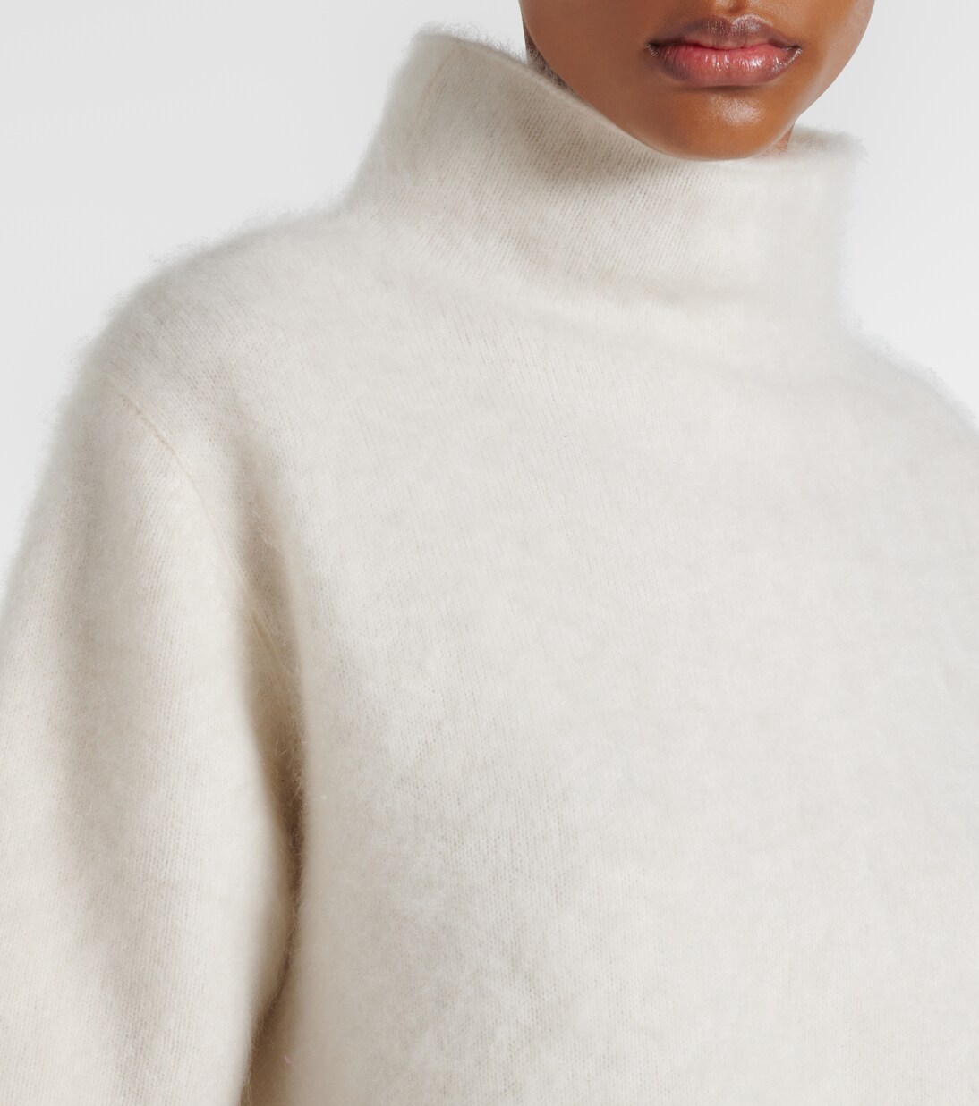 Madelene cashmere T-shirt | Lisa Yang