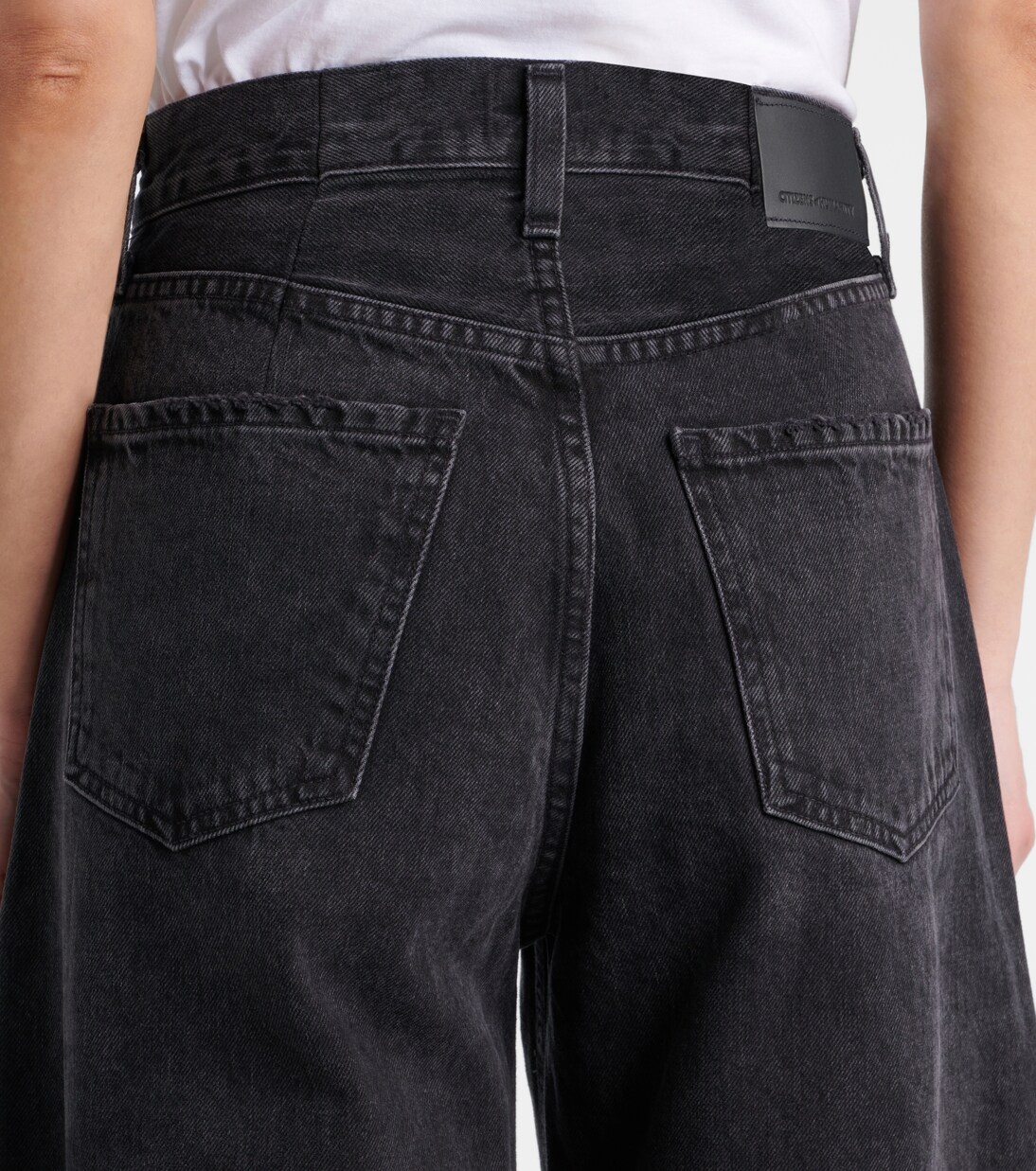 Horseshoe mid-rise barrel-leg jeans | Citizens of Humanity