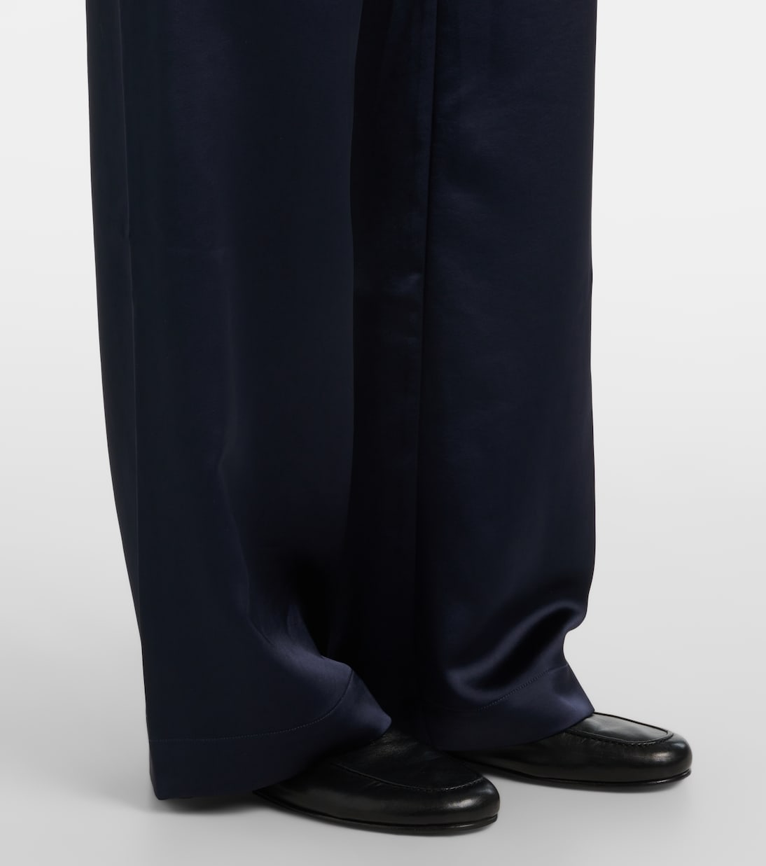 Pantalon ample White Label Magnus en satin | Proenza Schouler