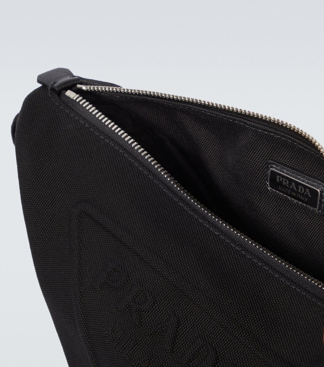 حقيبة باوتش من الكانفاس | Prada