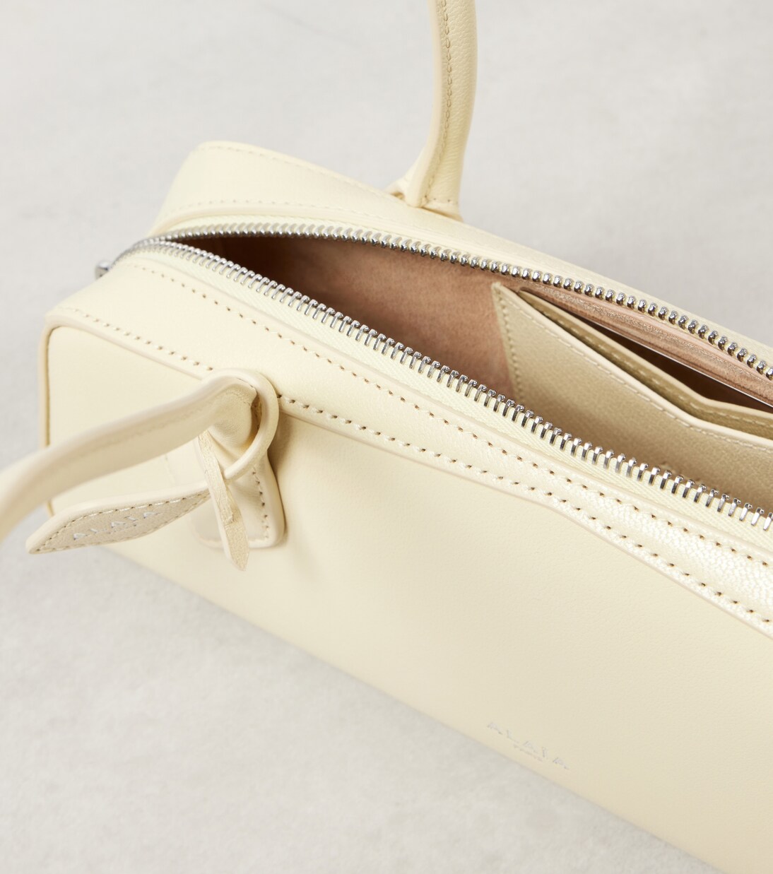 Le Teckle Small leather shoulder bag | Alaïa