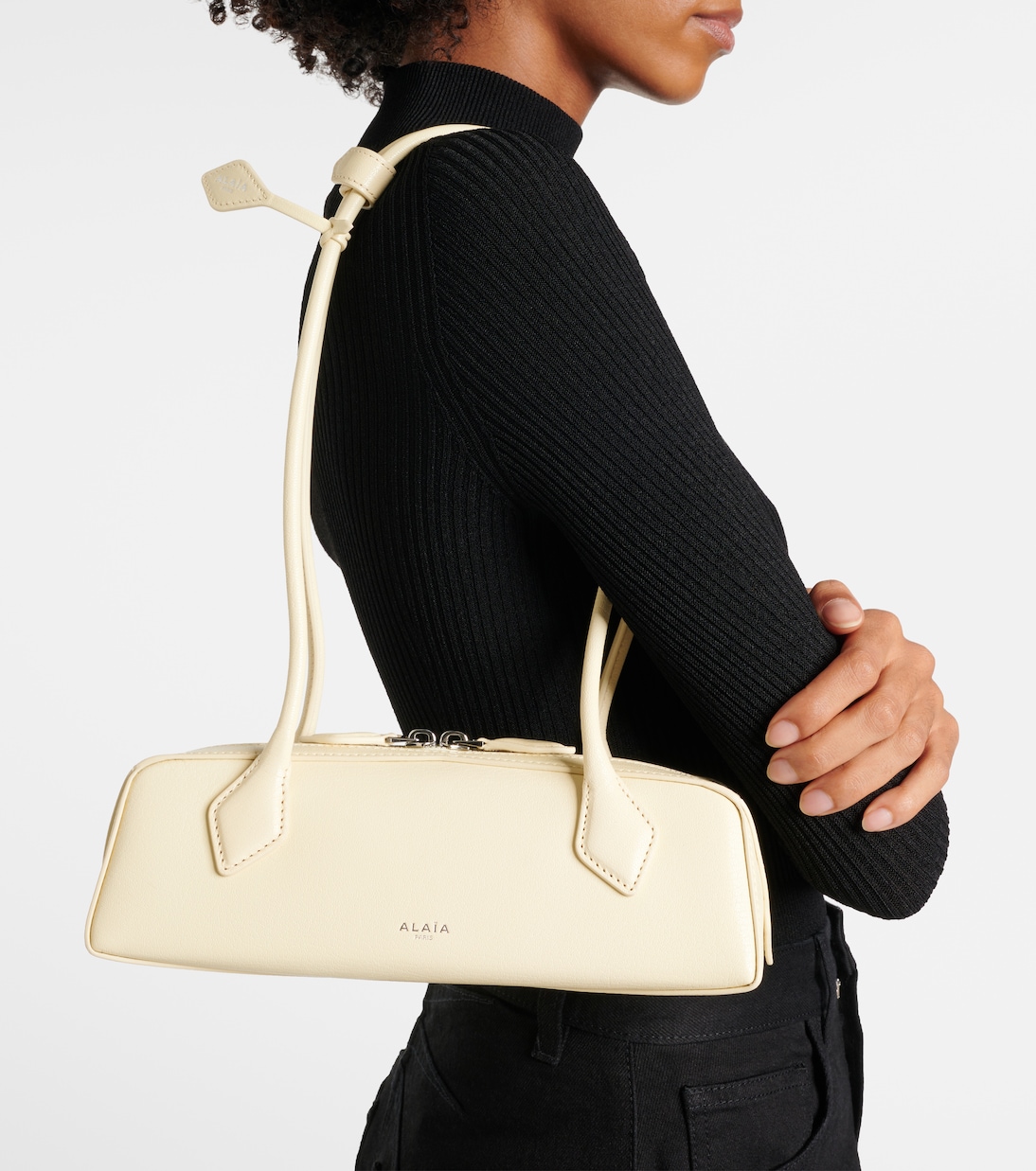 Le Teckle Small leather shoulder bag | Alaïa