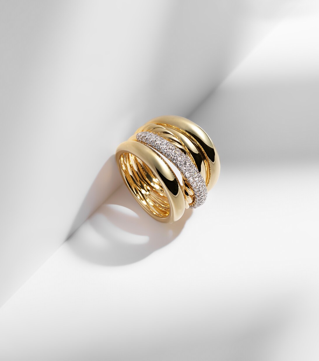 DY Crossover® 18kt gold ring with diamonds | David Yurman