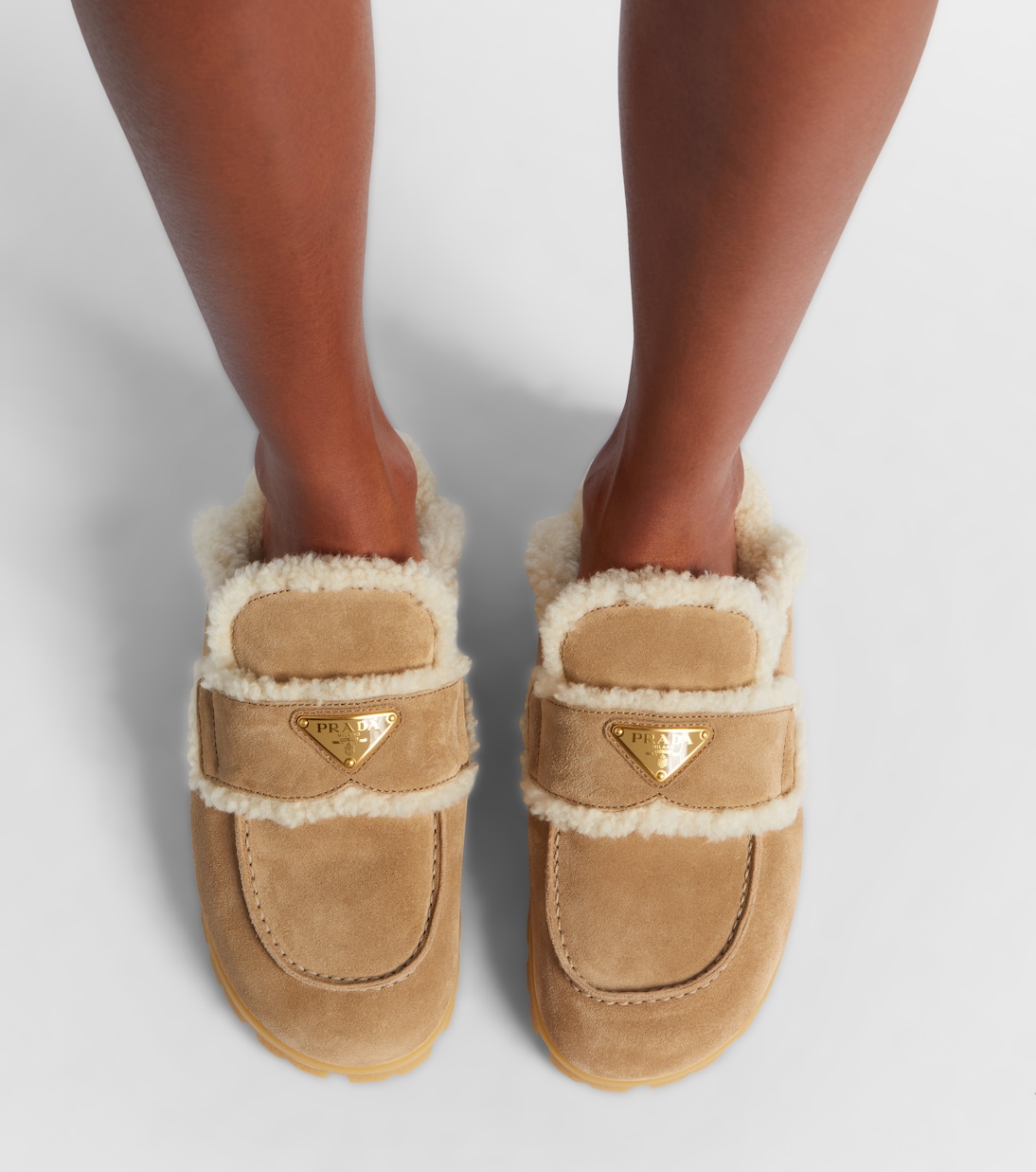 Slippers aus Veloursleder und Shearling | Prada