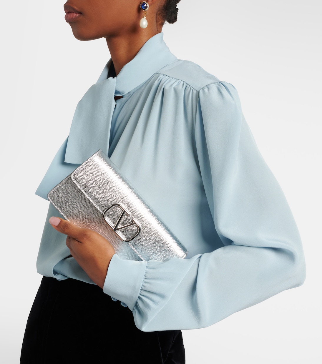 VLogo Mini leather crossbody bag | Valentino Garavani