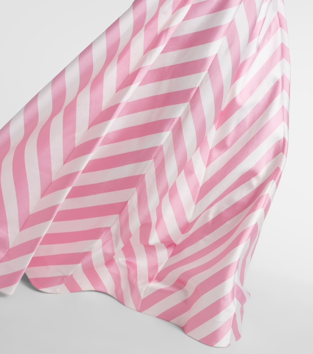 Robe Jocelyn aus Satin | Rebecca Vallance