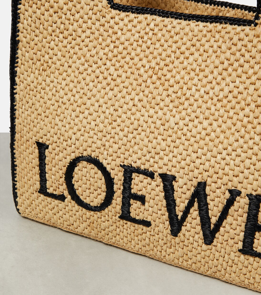 Paula's Ibiza - Shopper Font Large in rafia | Loewe