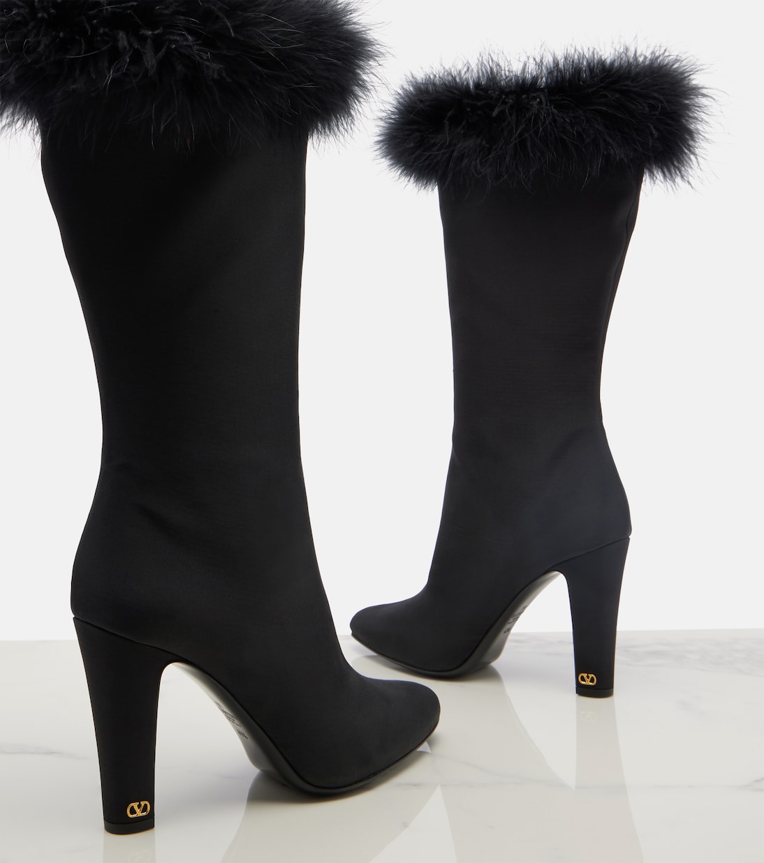 Stiefel Hotty aus Satin mit Federn | Valentino Garavani
