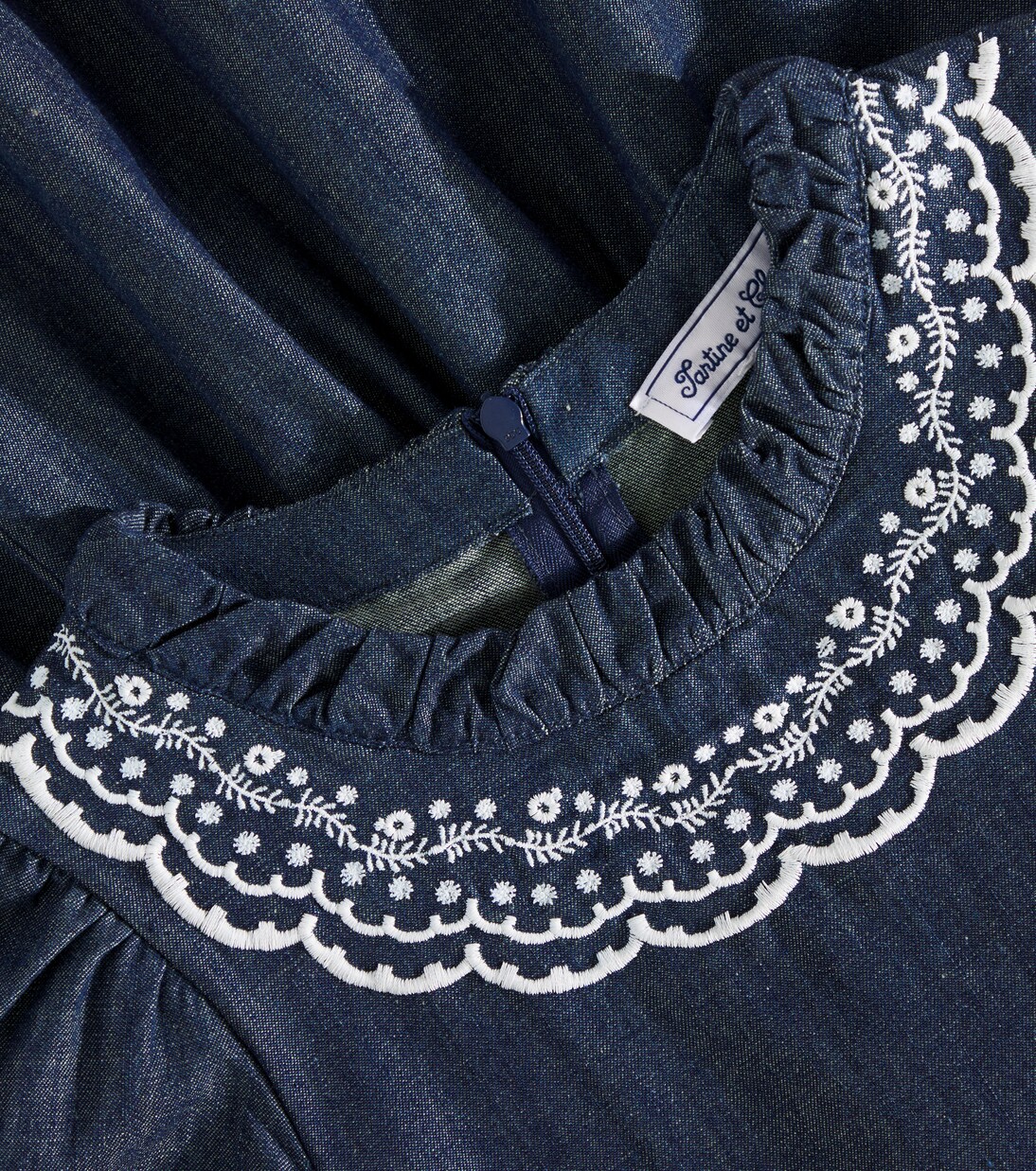 Robe brodée en jean | Tartine et Chocolat