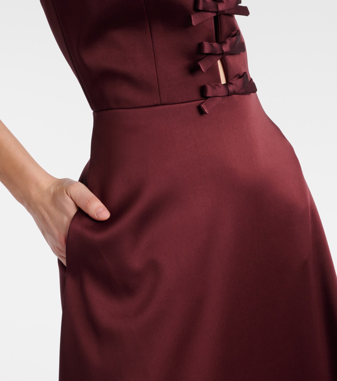 Robe de cocktail Merlot en satin | Rebecca Vallance
