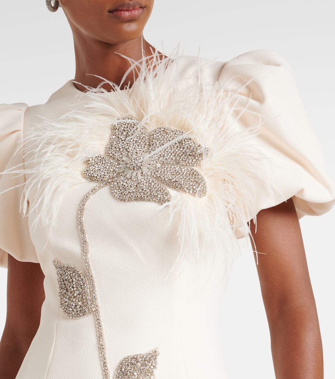 Robe de cocktail en crêpe à ornements | Rebecca Vallance