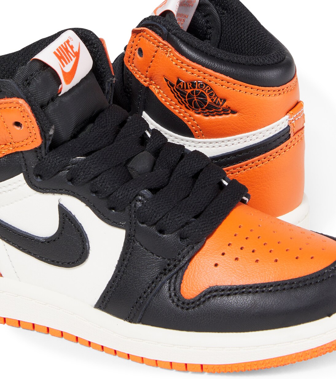 Air Jordan 1 Retro High OG leather sneakers | Nike Kids