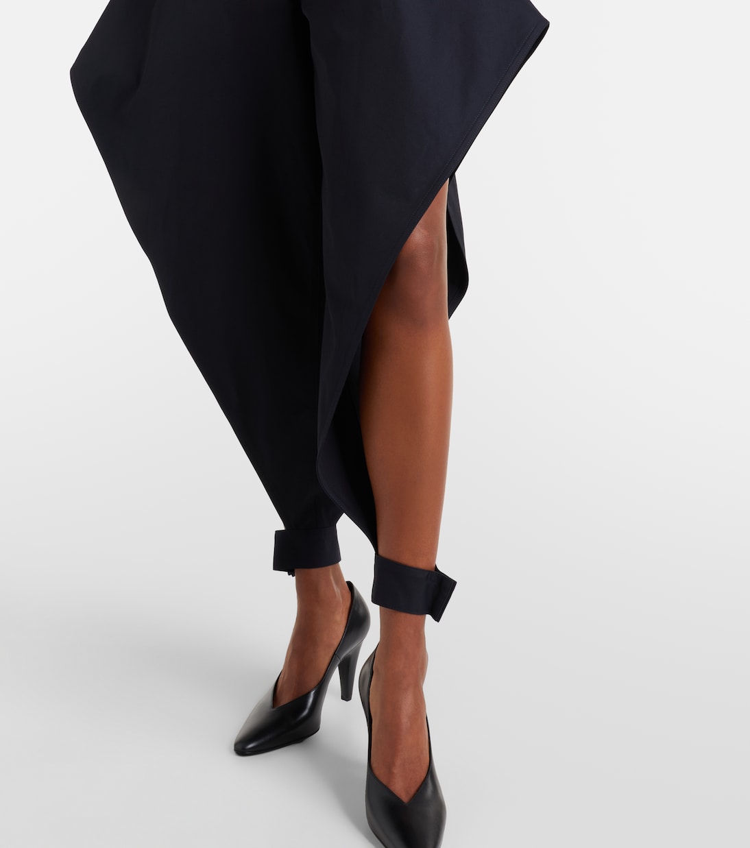 Ruffled cotton gabardine tapered pants | Alaïa
