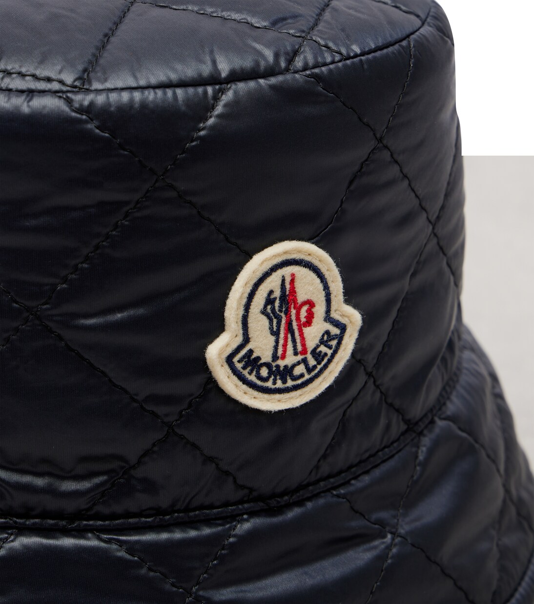 Logo quilted bucket hat | Moncler