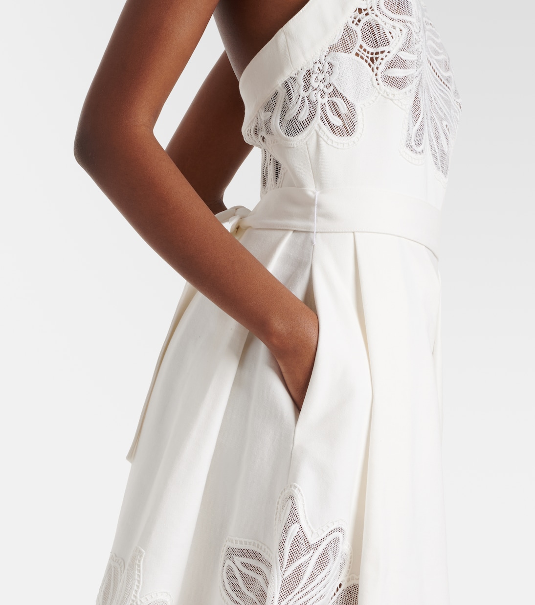 Embroidered halterneck cocktail dress | Elie Saab