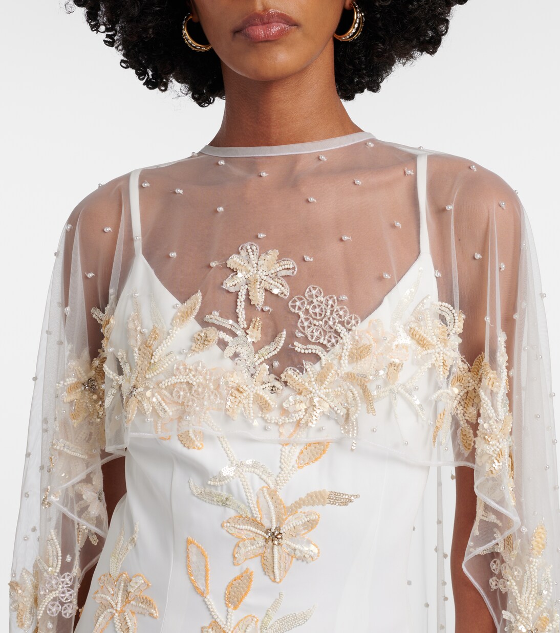Ivory Garden embellished caped gown | Là Fuori
