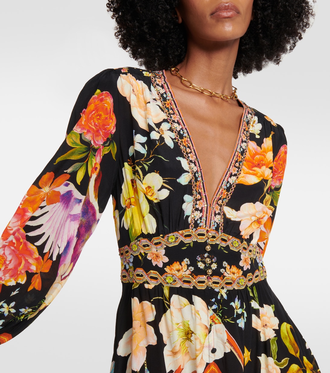 Robe longue en soie à ornements | Camilla