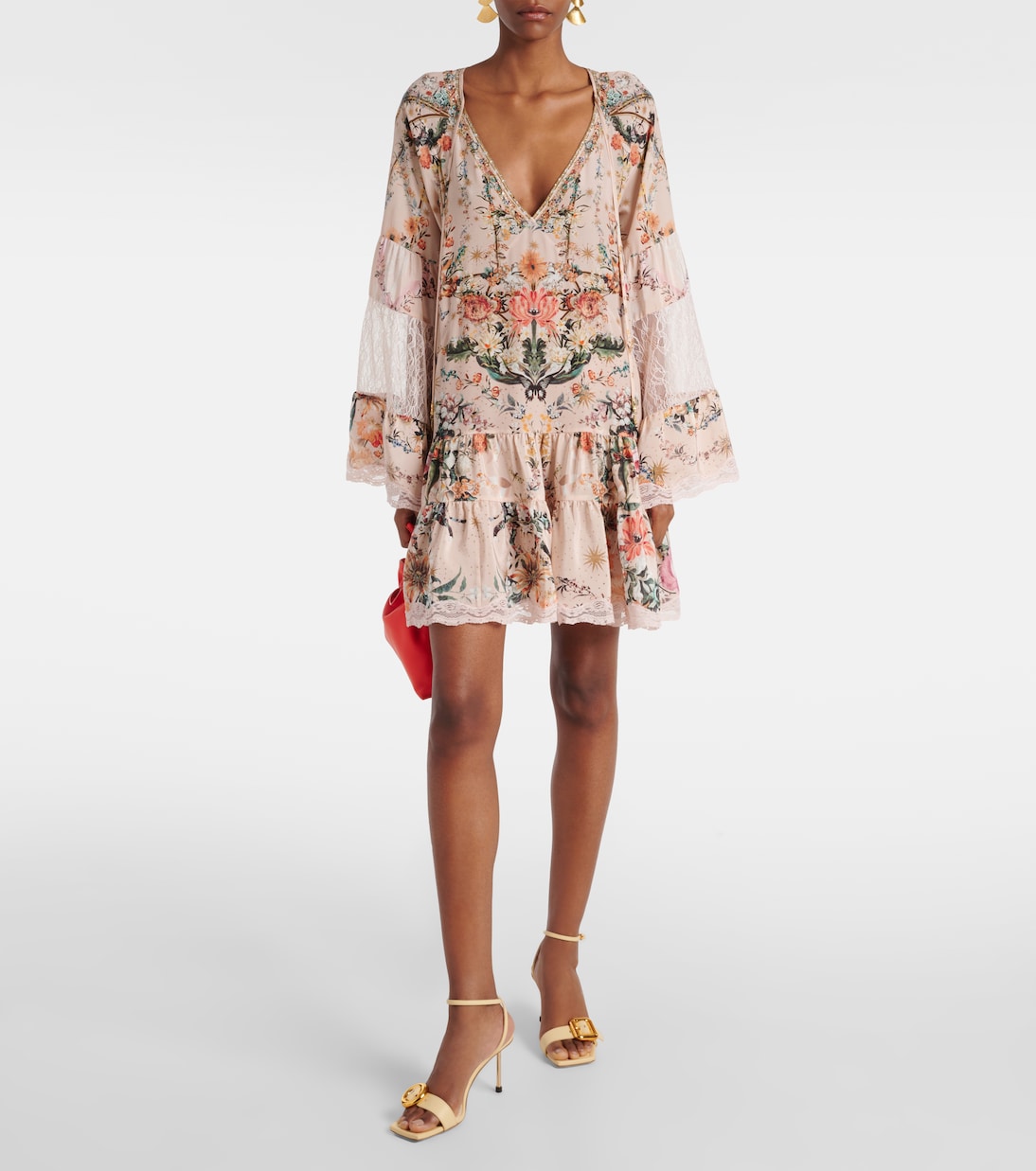 Robe en soie à fleurs et ornements | Camilla