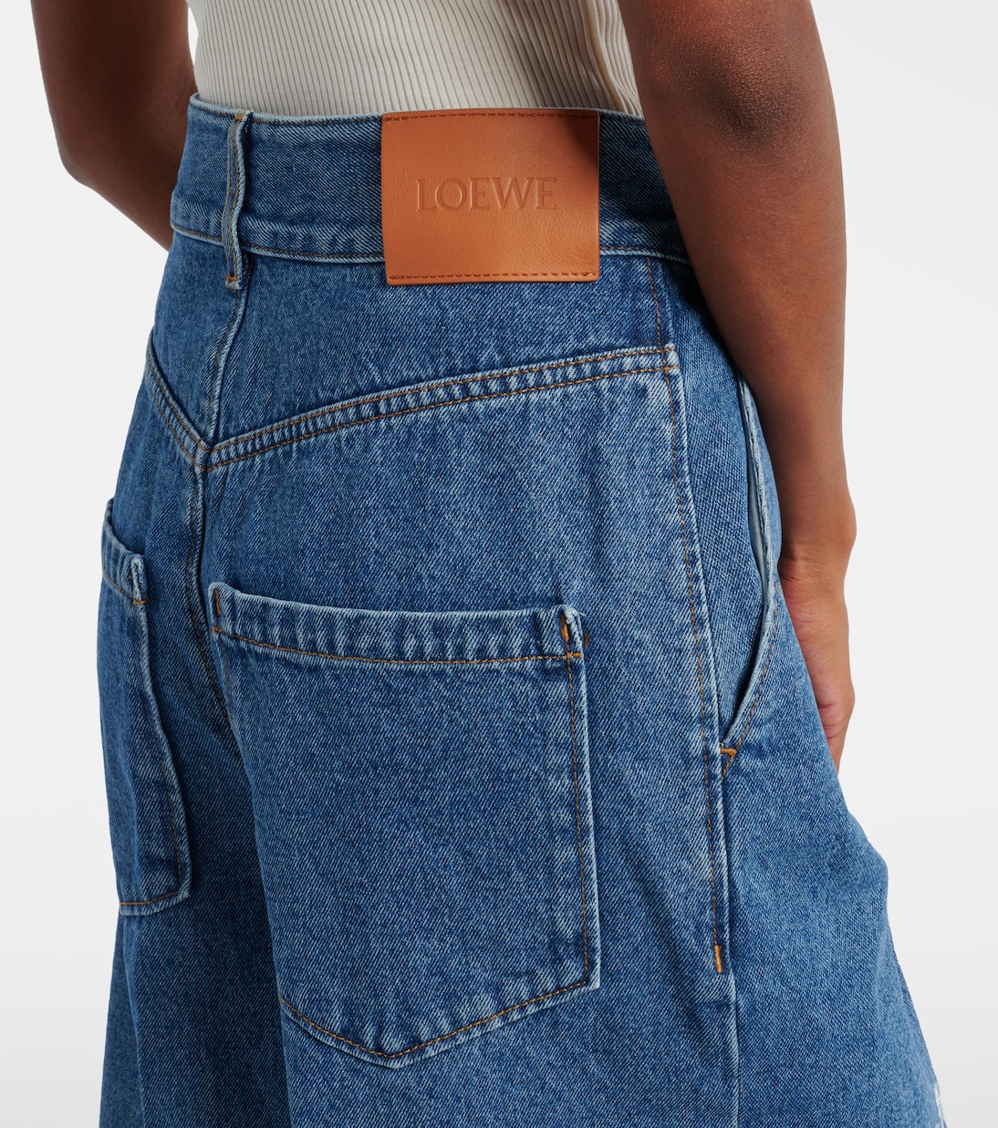 Bermuda-Shorts Anagram aus Denim | Loewe