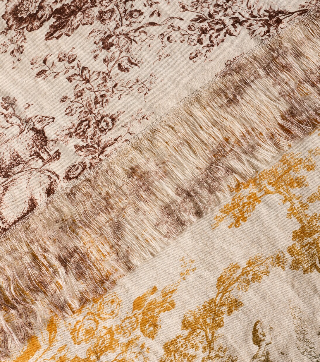 Sollievo printed linen tablecloth | The House of Lyria