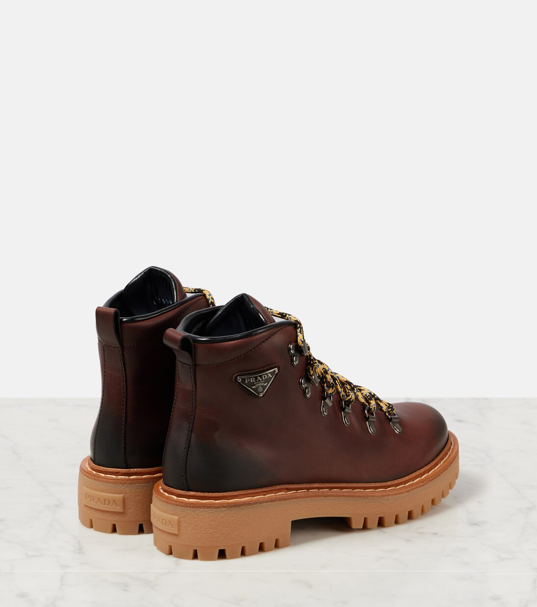 Botas con cordones St. Moritz de piel | Prada