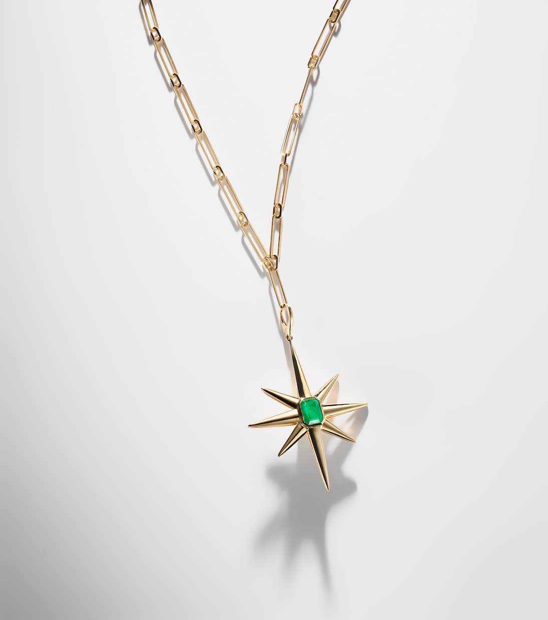 Starburst 18kt gold necklace with emerald and diamonds | Shay Jewelry