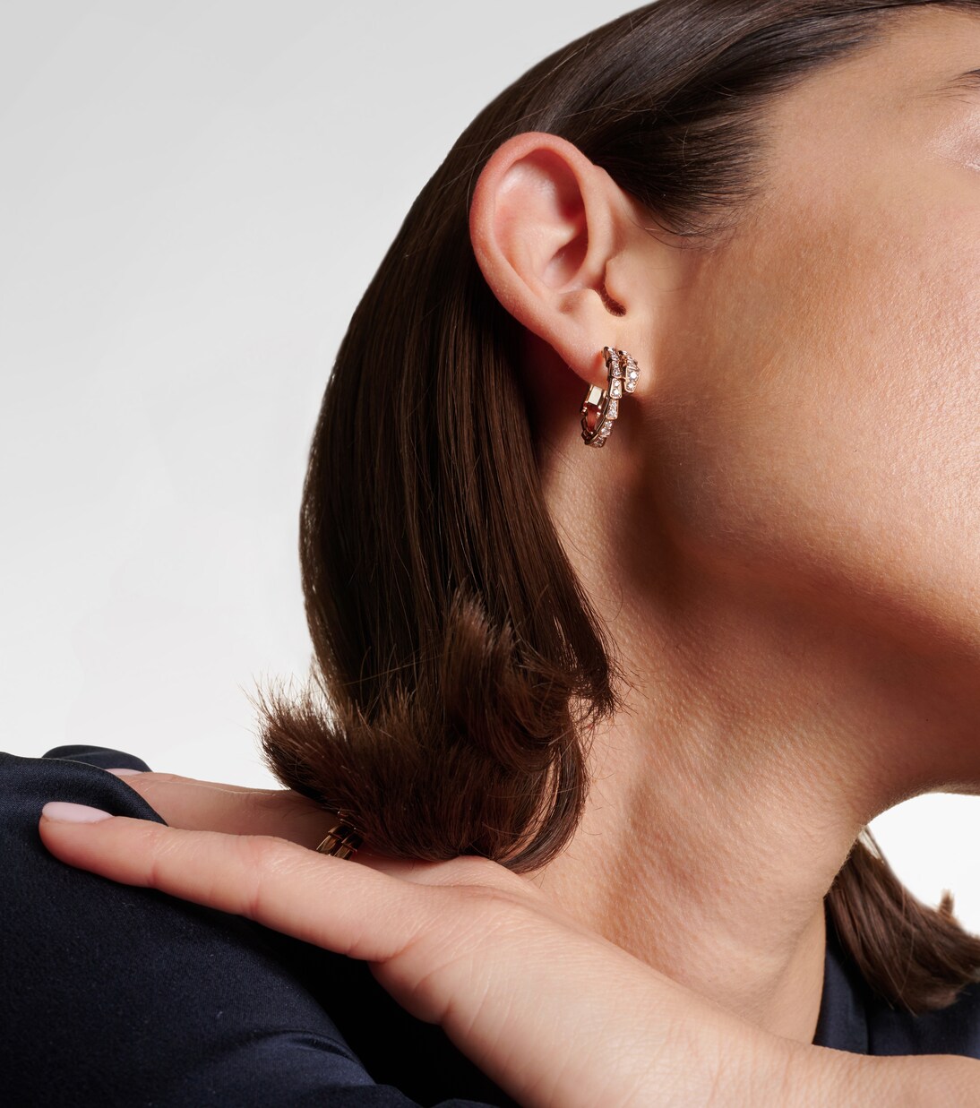 Serpenti Viper 18kt rose gold earrings with diamonds | Bvlgari