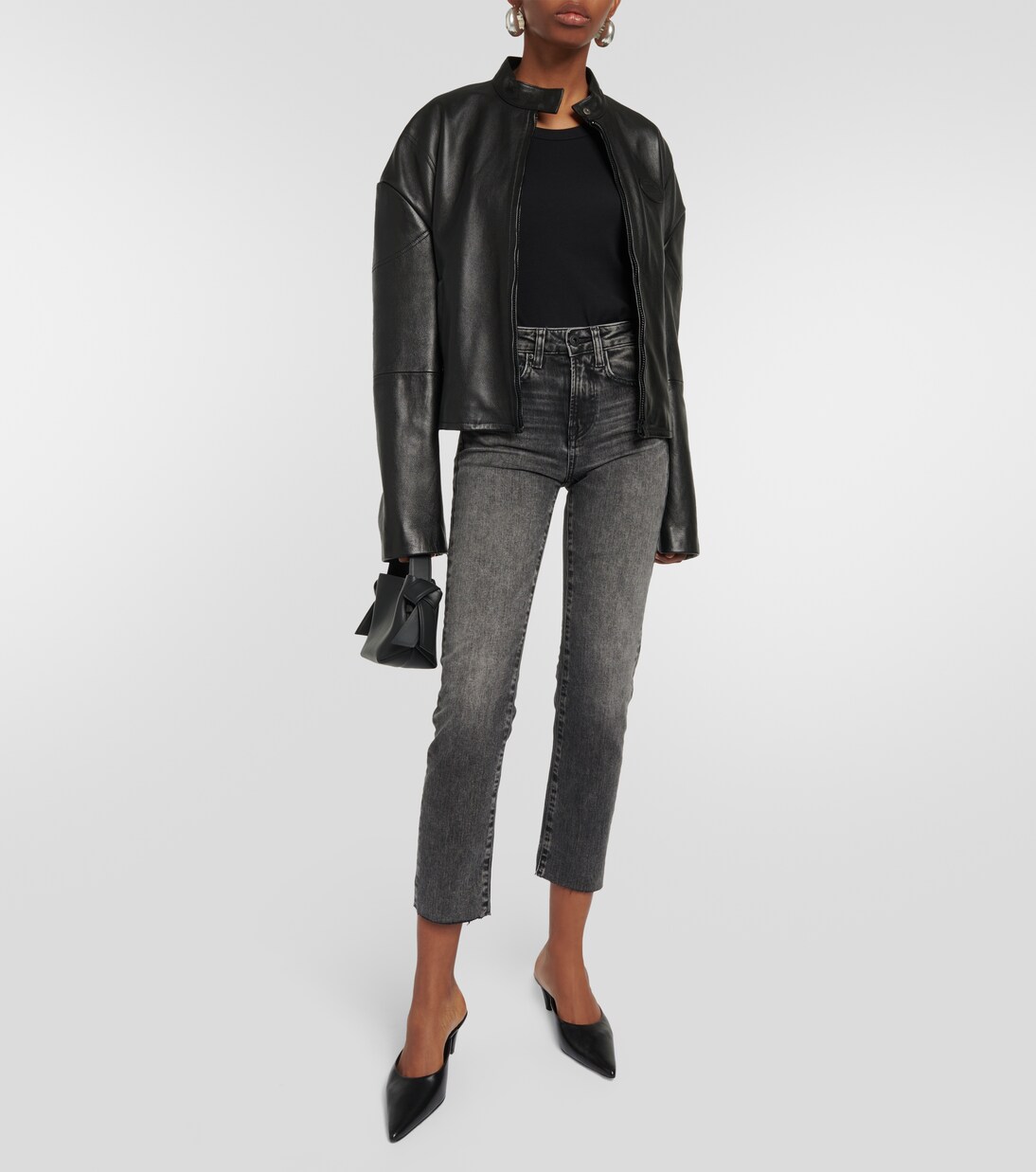 Mid-Rise Slim Jeans Girlfriend | AG Jeans