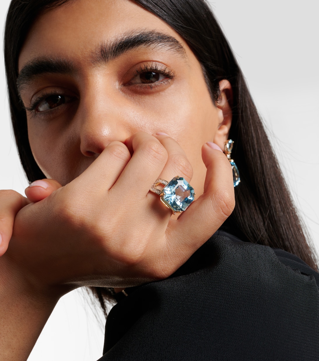 Anello in oro 14kt con topazio e diamanti | Mateo