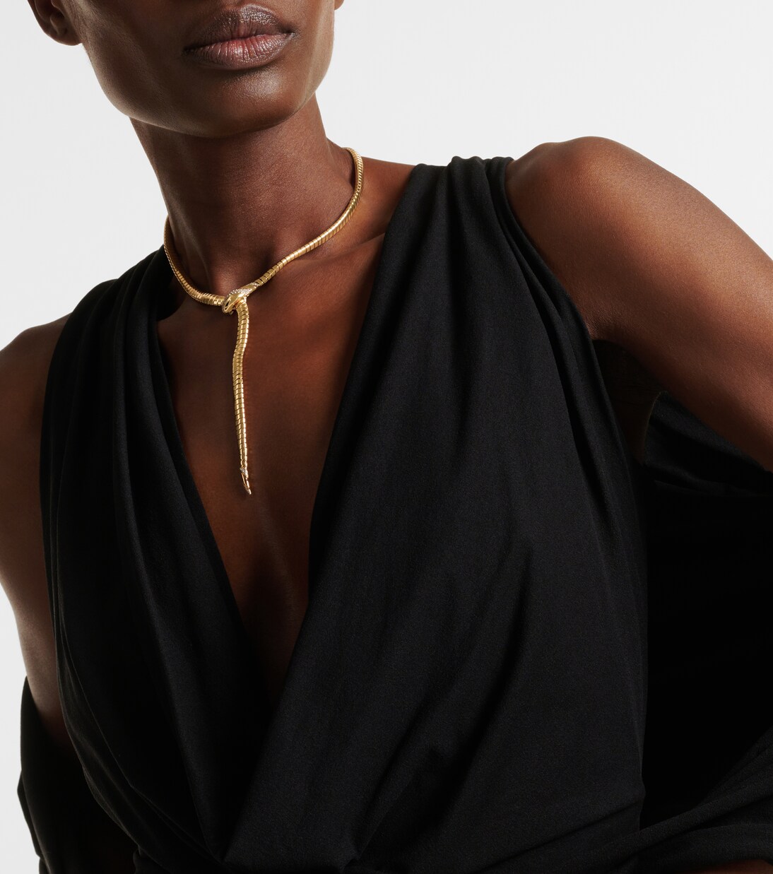 Serpenti Tubogas 18kt gold necklace with diamonds and onyx  | Bvlgari