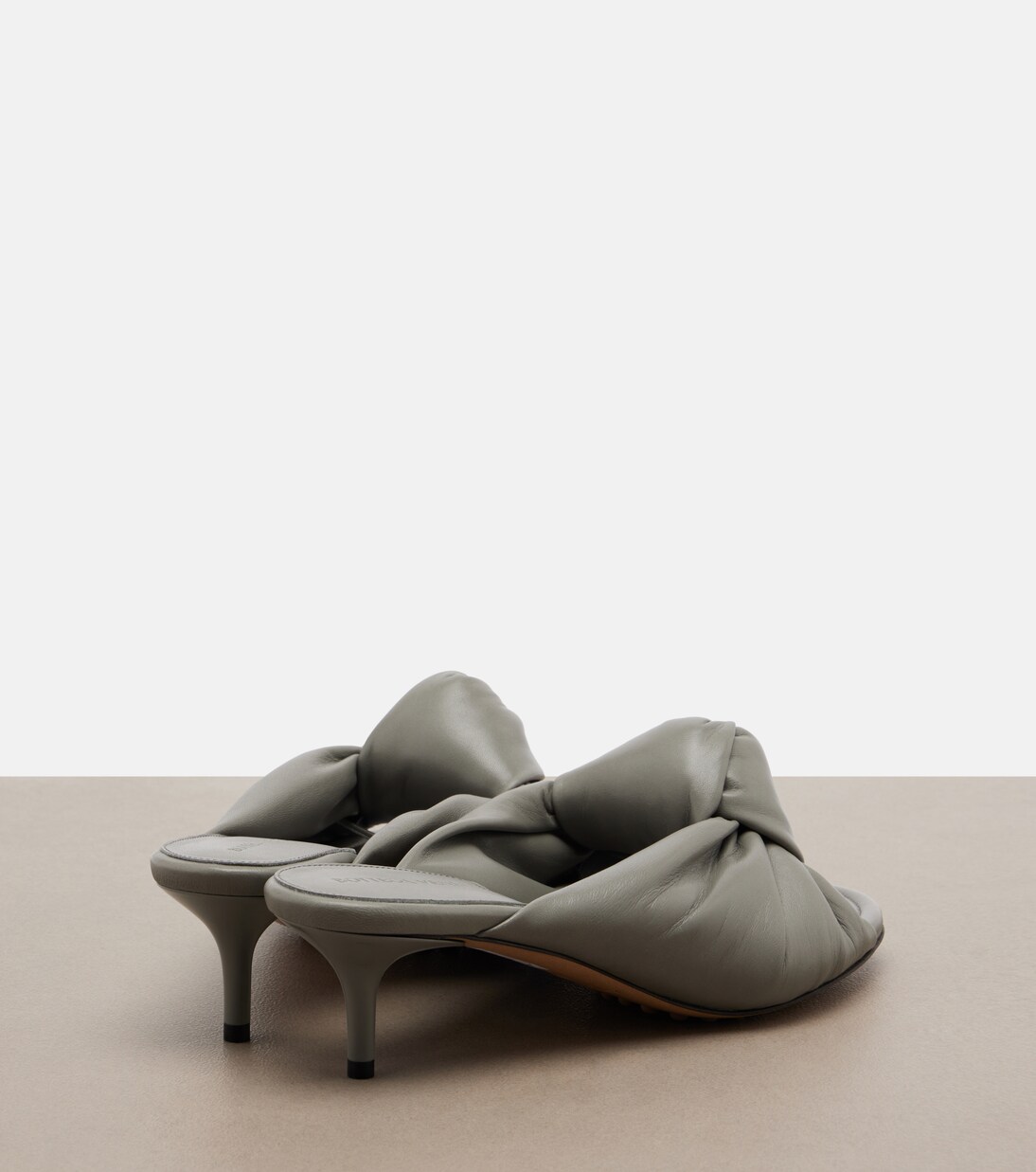 Pantoletten Cherry Knot aus Leder | Bottega Veneta