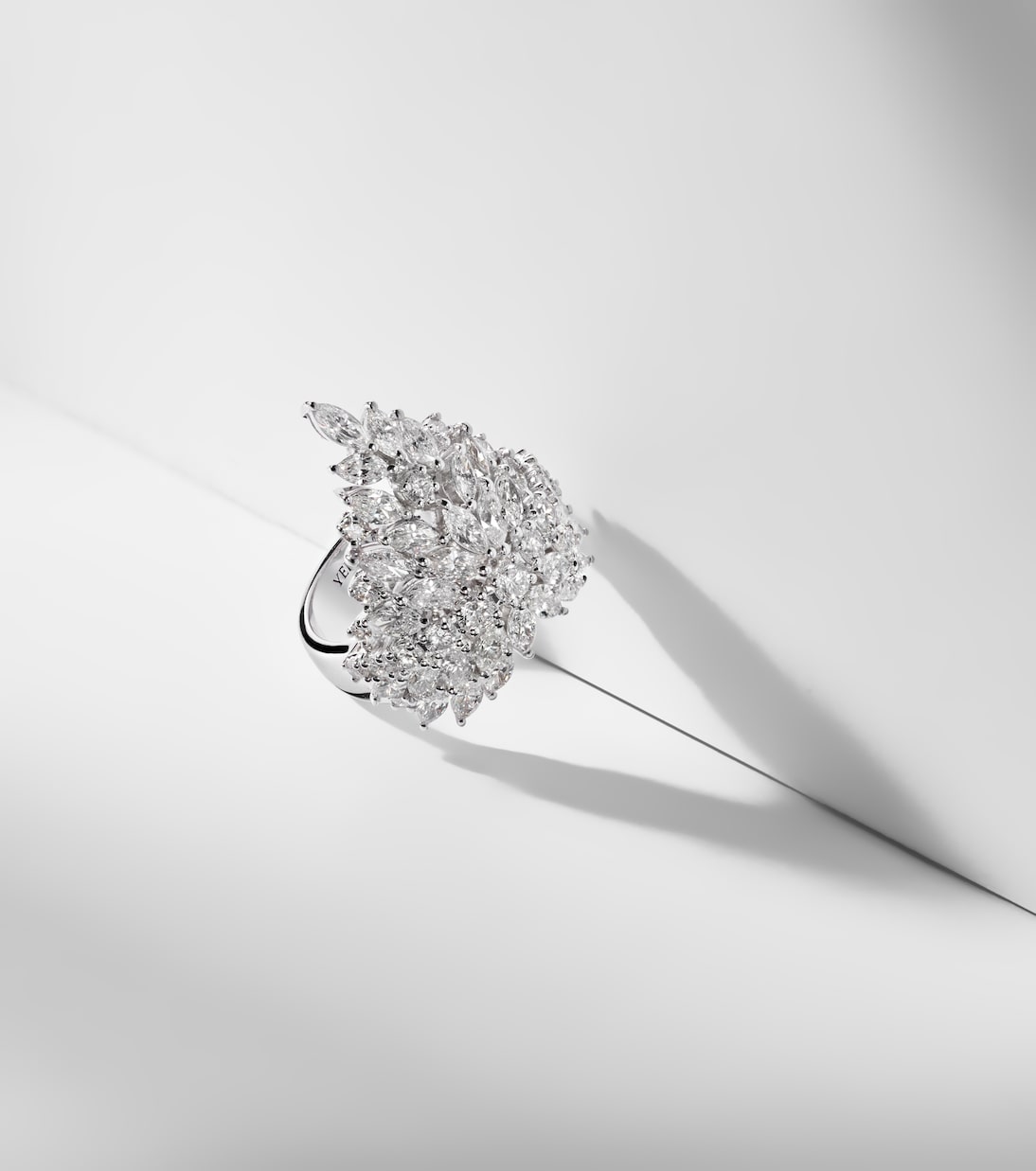 Y-Not 18kt white gold ring with diamonds | Yeprem