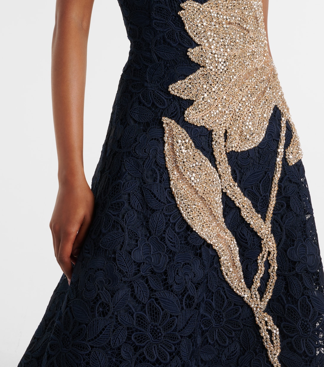 Verzierte Robe Mariela aus Spitze | Costarellos