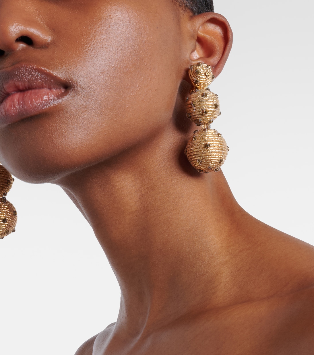 임벨리시드 클립온 이어링  | Oscar de la Renta